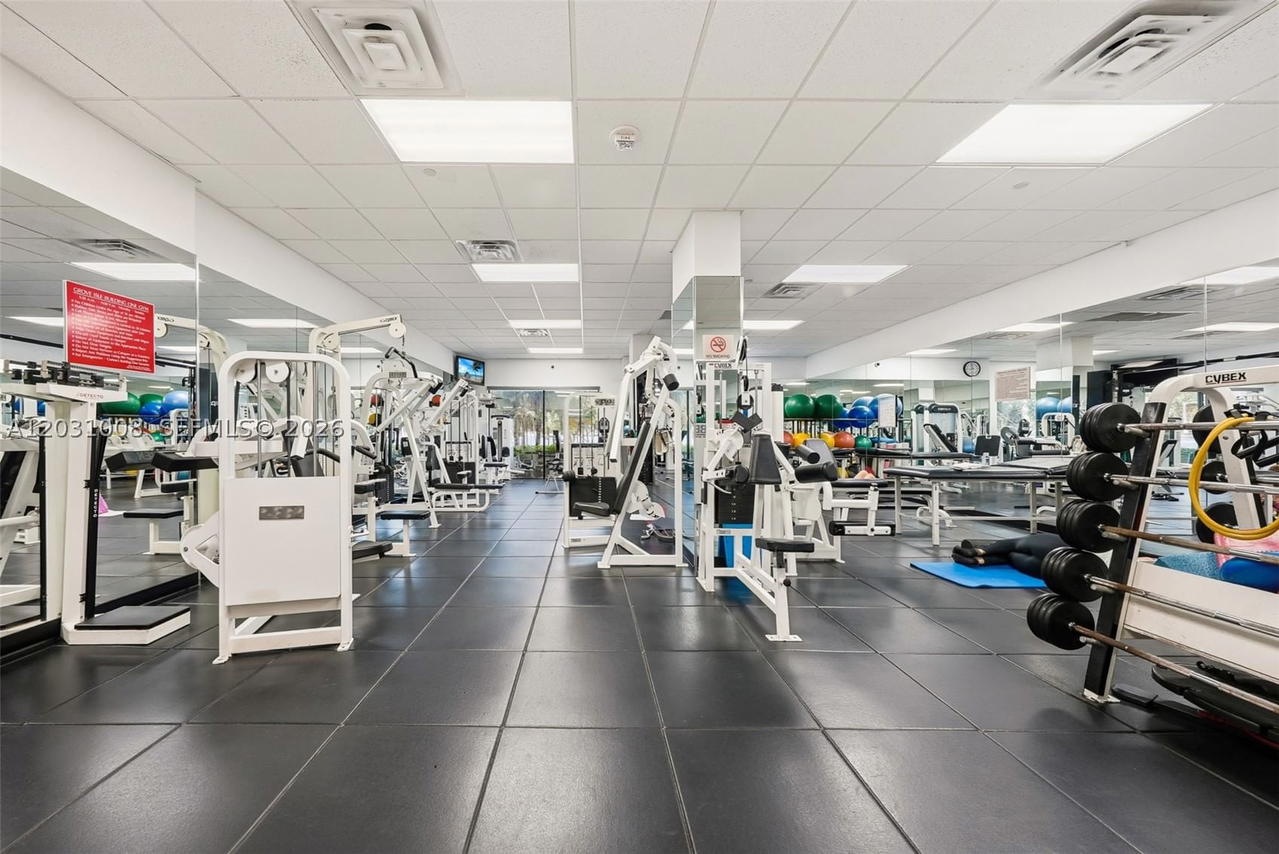 Real estate property located at 3 Grove Isle Dr C605, Miami-dade, Grove Isle Condo, Miami, FL