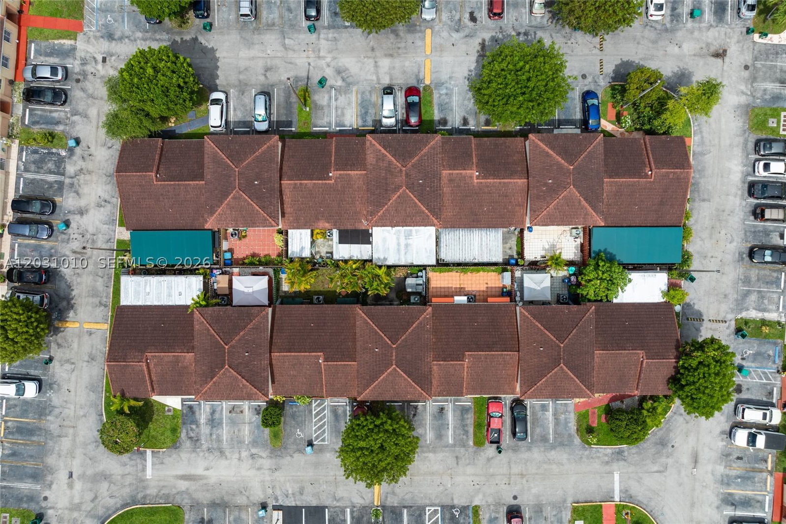Real estate property located at 330 114th Ave #7-105, Miami-dade, Villas At Bristol Park Co, Sweetwater, FL