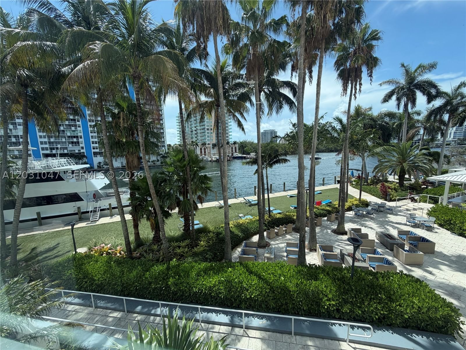 Real estate property located at 2670 Sunrise Blvd #1132, Broward, Gallery One Condo, Fort Lauderdale, FL