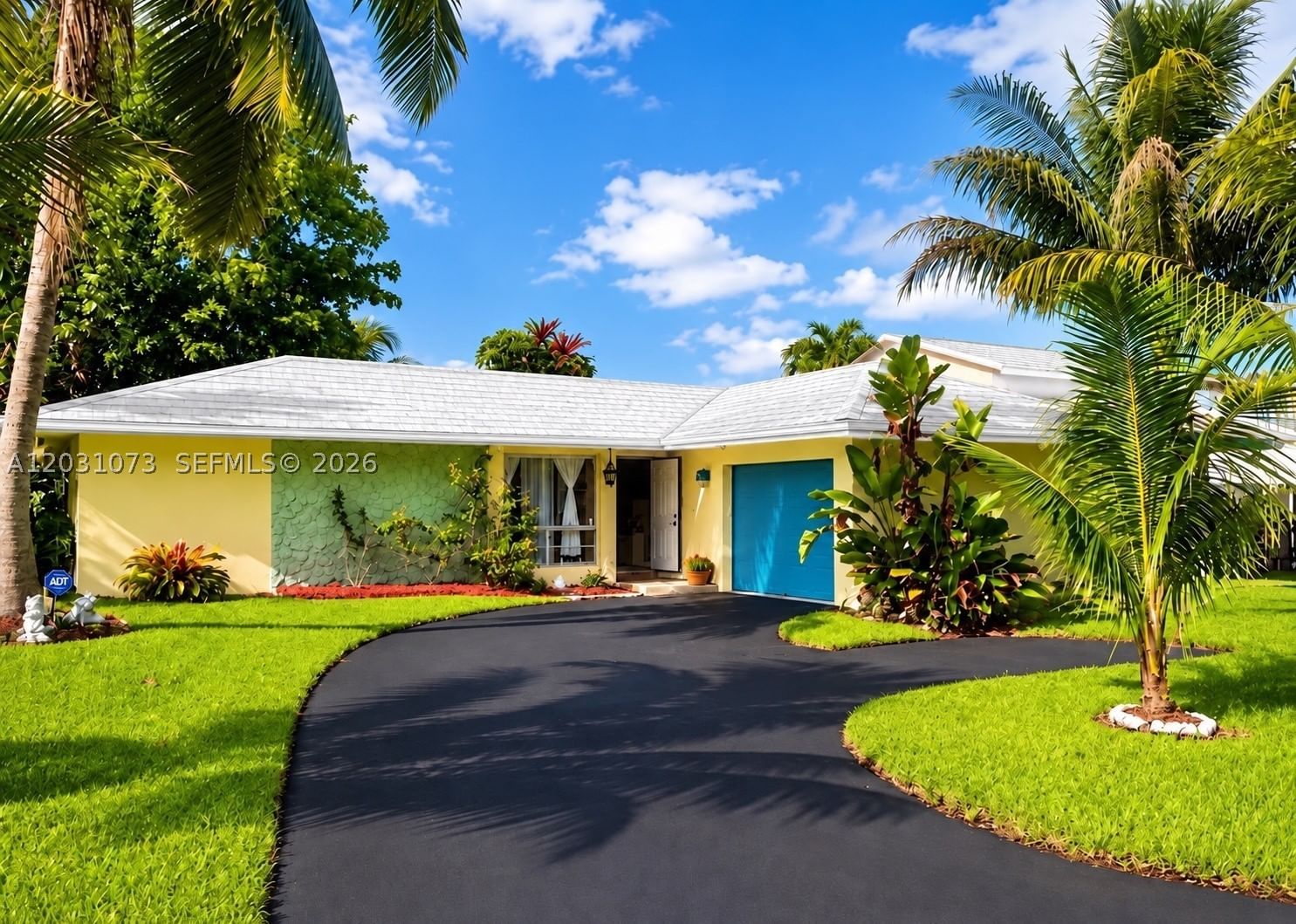 Real estate property located at 7551 42nd Pl, Broward, Everglade Land Sales Co, Davie, FL