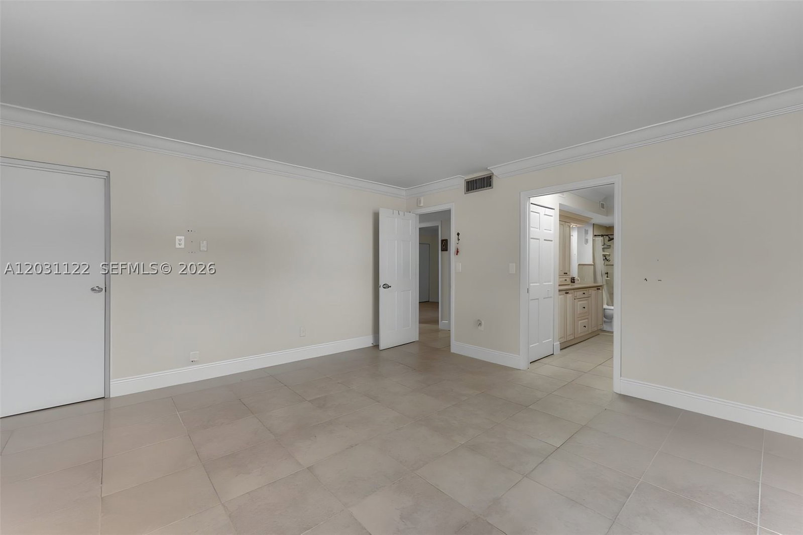 Real estate property located at 6911 147th Ave #2H, Miami-dade, Sovereigns Condo, Miami, FL