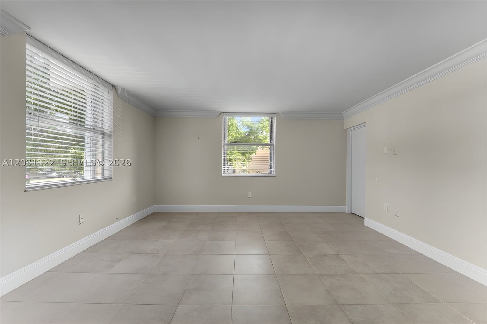 Real estate property located at 6911 147th Ave #2H, Miami-dade, Sovereigns Condo, Miami, FL