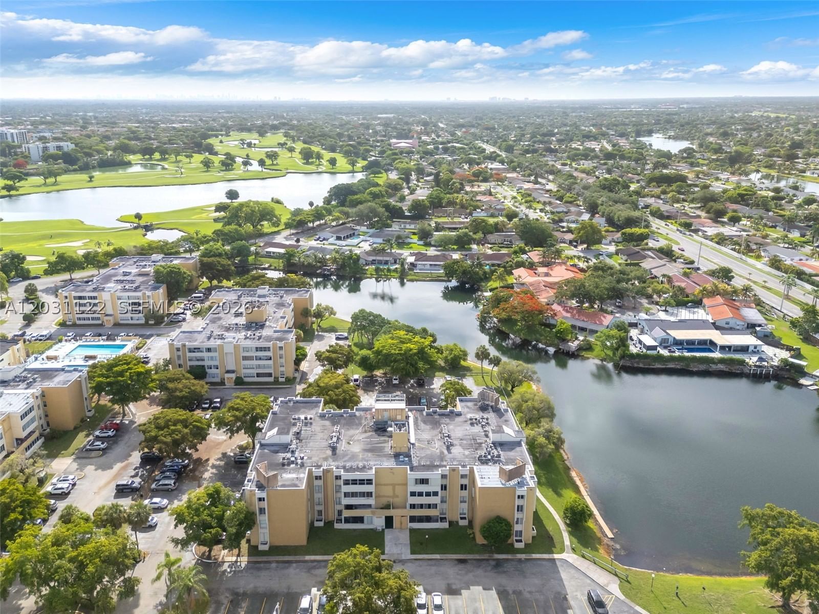 Real estate property located at 6911 147th Ave #2H, Miami-dade, Sovereigns Condo, Miami, FL