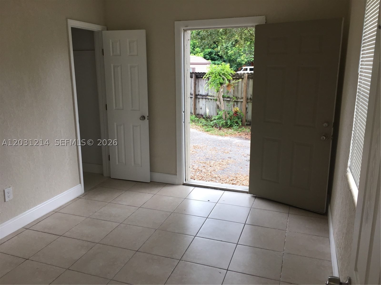 Real estate property located at 1594 155th Ter, Miami-dade, Myra Dells Sub, North Miami Beach, FL