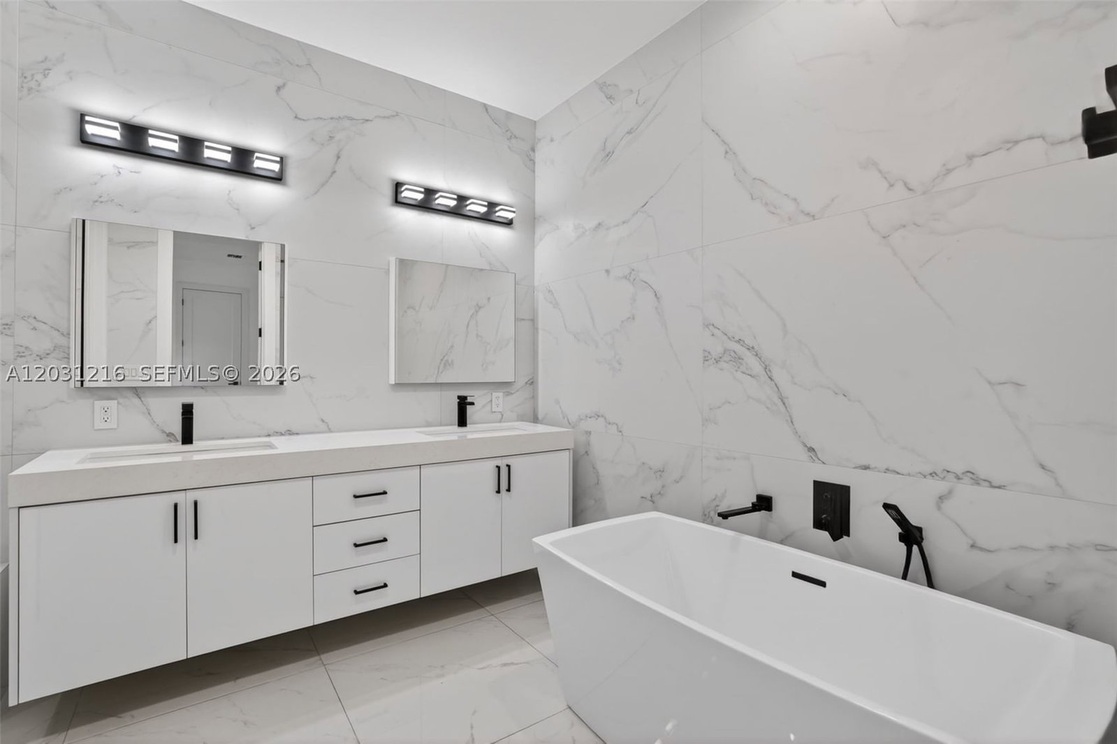 Real estate property located at 8500 198th St, Miami-dade, Silver Pines, Cutler Bay, FL