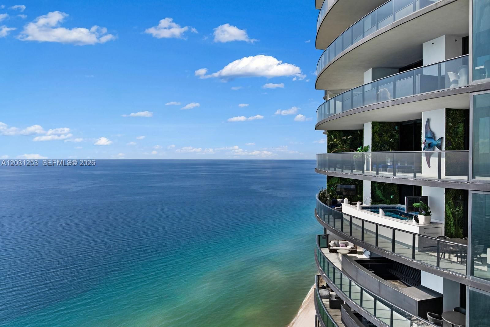 Real estate property located at 18555 Collins Ave #4405, Miami-dade, 18555 Collins Avenue Cond, Sunny Isles Beach, FL