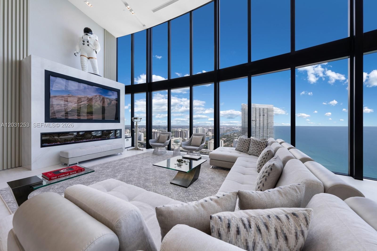 Real estate property located at 18555 Collins Ave #4405, Miami-dade, 18555 Collins Avenue Cond, Sunny Isles Beach, FL
