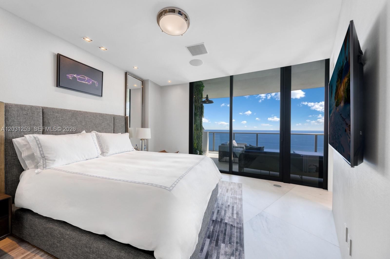 Real estate property located at 18555 Collins Ave #4405, Miami-dade, 18555 Collins Avenue Cond, Sunny Isles Beach, FL