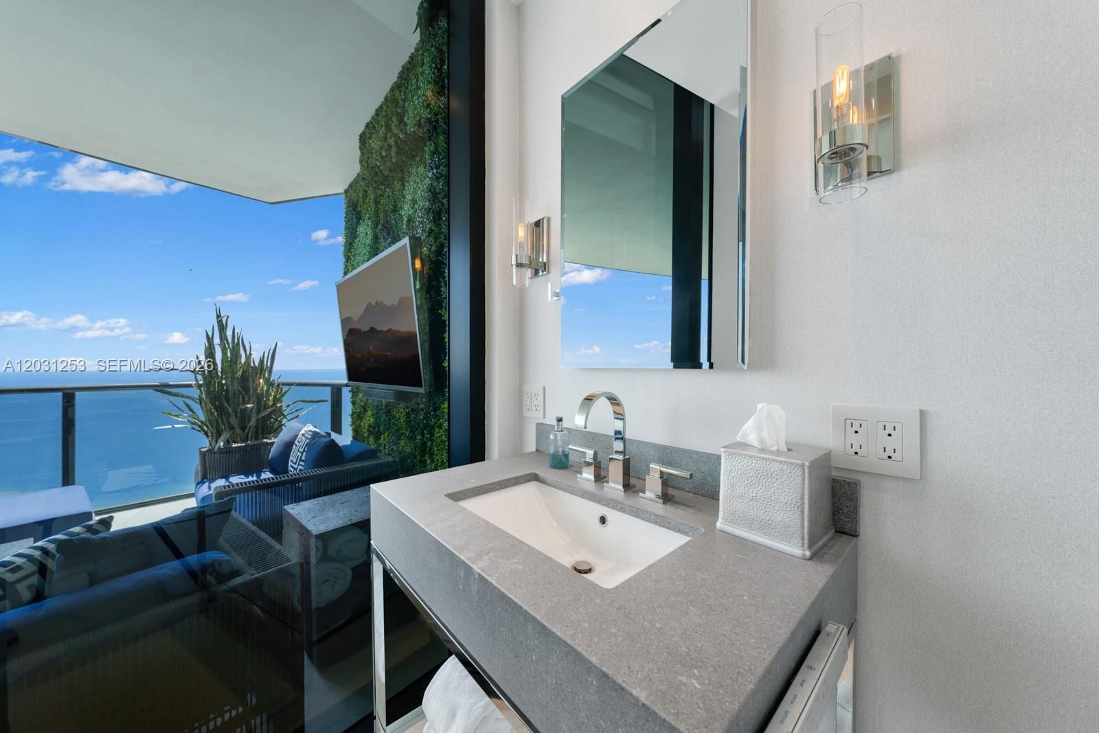 Real estate property located at 18555 Collins Ave #4405, Miami-dade, 18555 Collins Avenue Cond, Sunny Isles Beach, FL