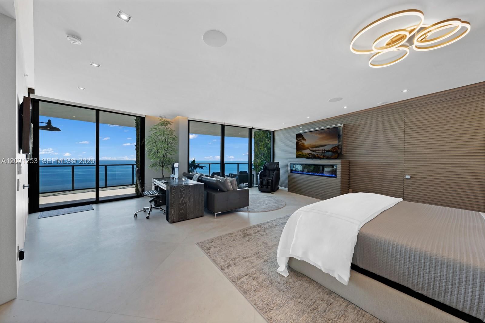 Real estate property located at 18555 Collins Ave #4405, Miami-dade, 18555 Collins Avenue Cond, Sunny Isles Beach, FL