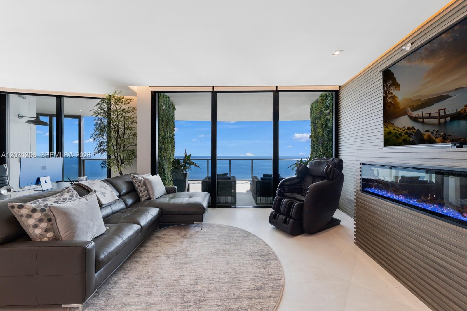 Real estate property located at 18555 Collins Ave #4405, Miami-dade, 18555 Collins Avenue Cond, Sunny Isles Beach, FL