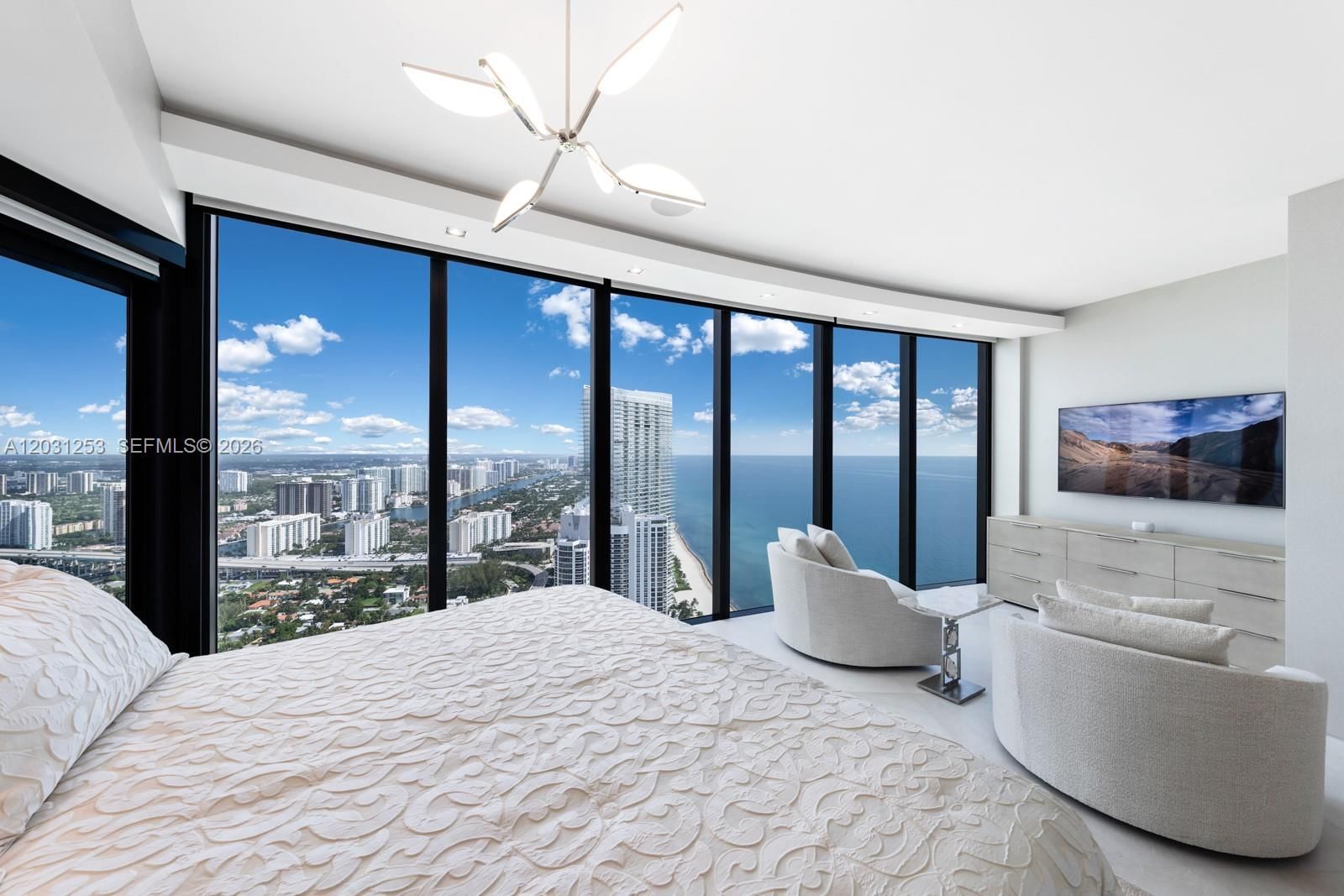 Real estate property located at 18555 Collins Ave #4405, Miami-dade, 18555 Collins Avenue Cond, Sunny Isles Beach, FL