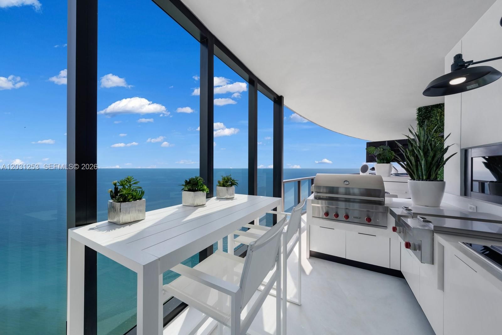 Real estate property located at 18555 Collins Ave #4405, Miami-dade, 18555 Collins Avenue Cond, Sunny Isles Beach, FL