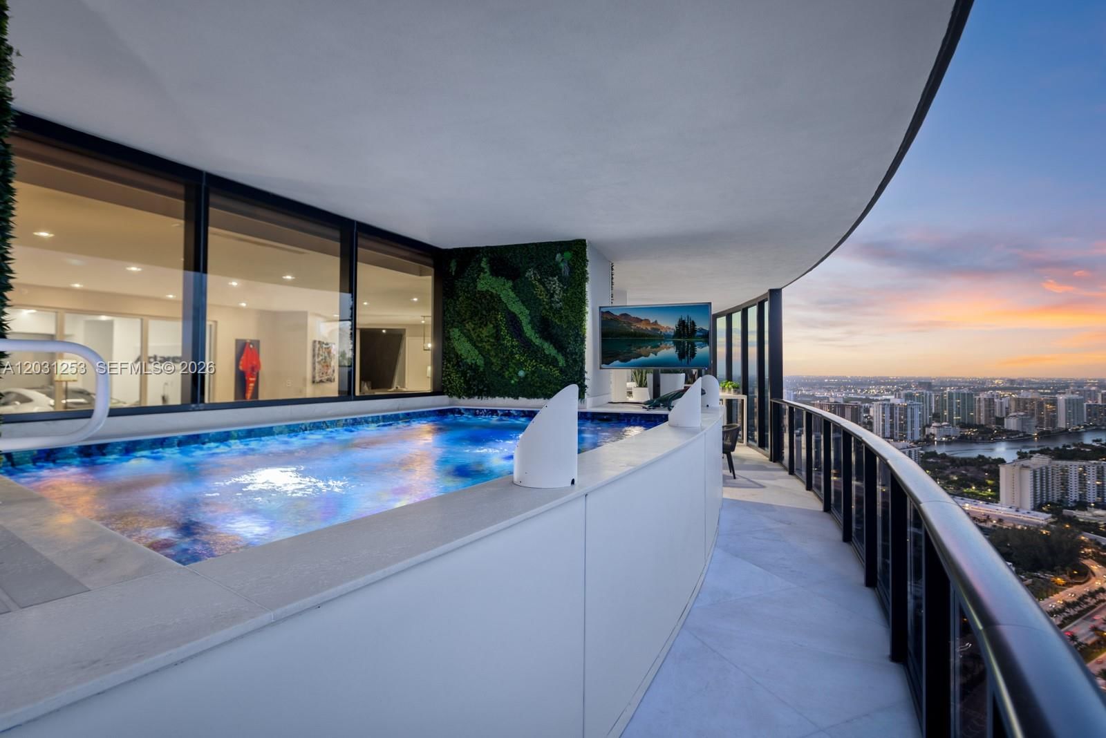 Real estate property located at 18555 Collins Ave #4405, Miami-dade, 18555 Collins Avenue Cond, Sunny Isles Beach, FL