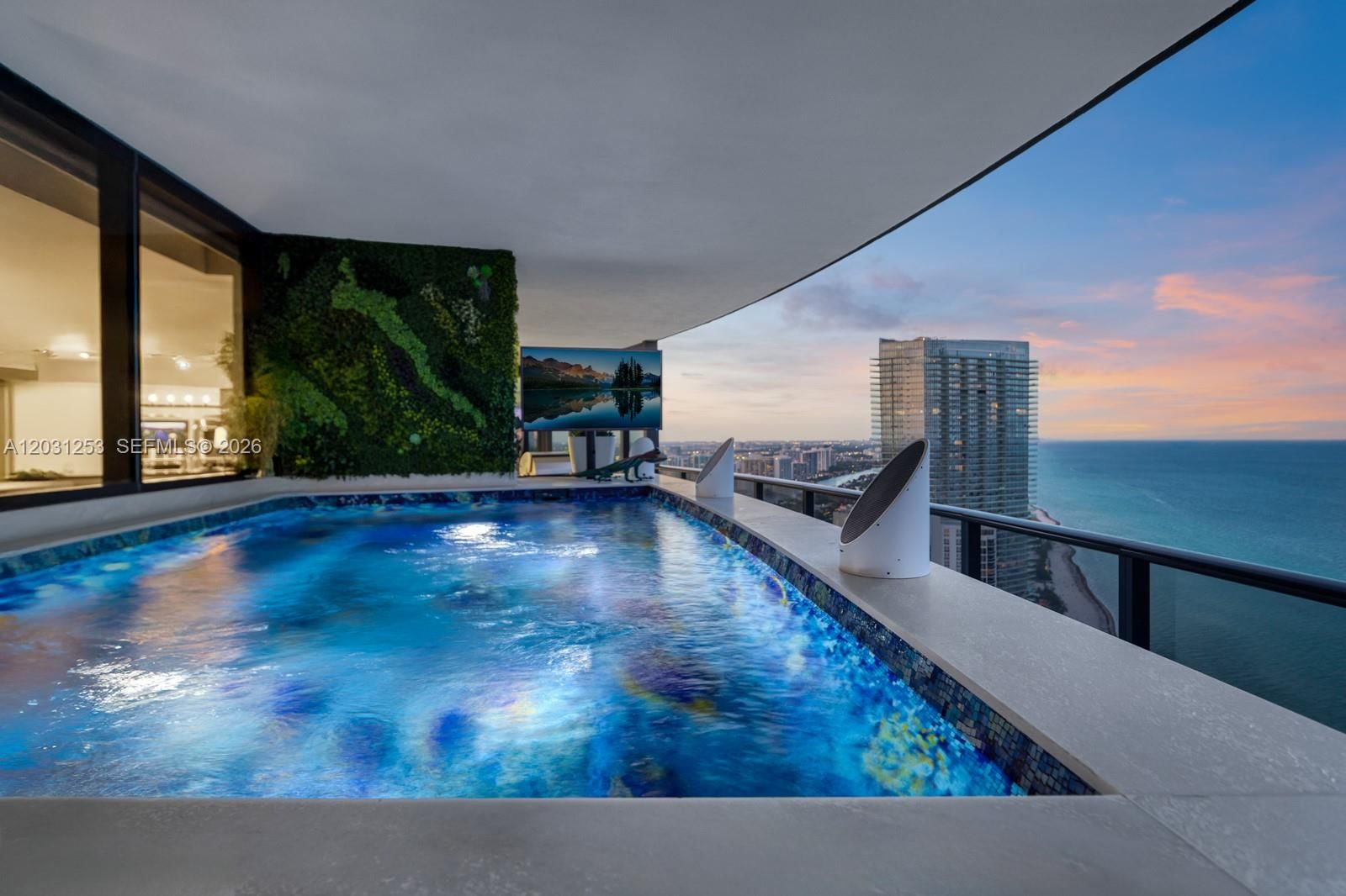 Real estate property located at 18555 Collins Ave #4405, Miami-dade, 18555 Collins Avenue Cond, Sunny Isles Beach, FL