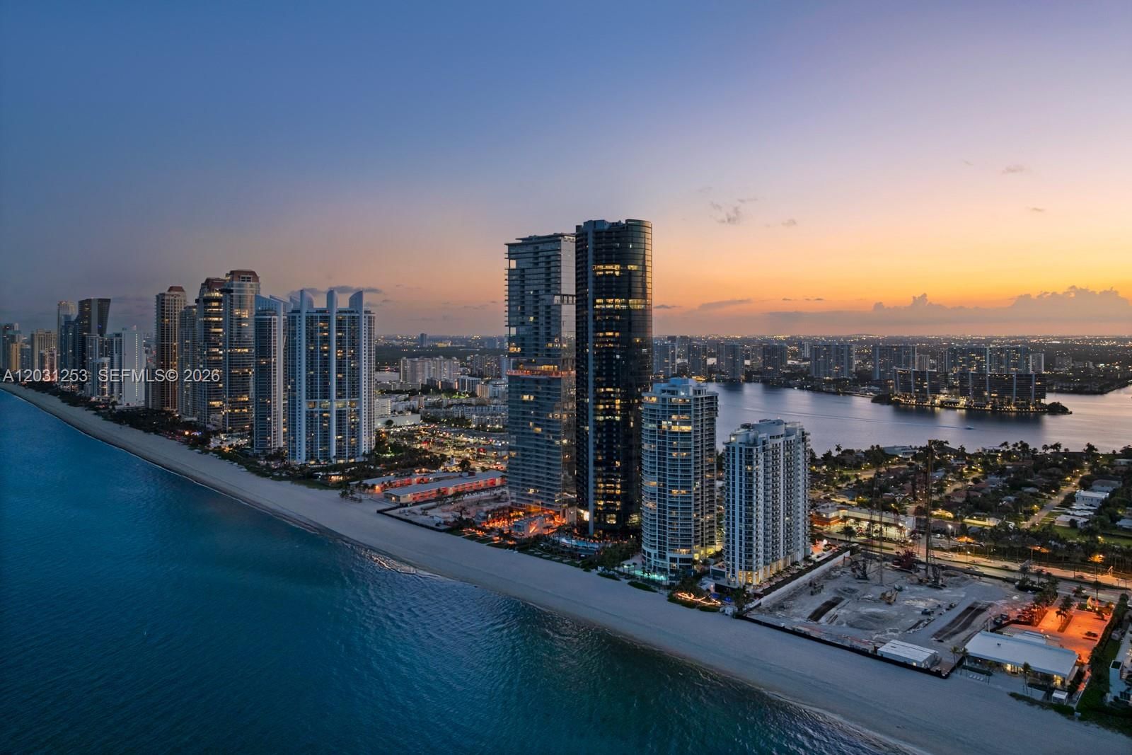 Real estate property located at 18555 Collins Ave #4405, Miami-dade, 18555 Collins Avenue Cond, Sunny Isles Beach, FL