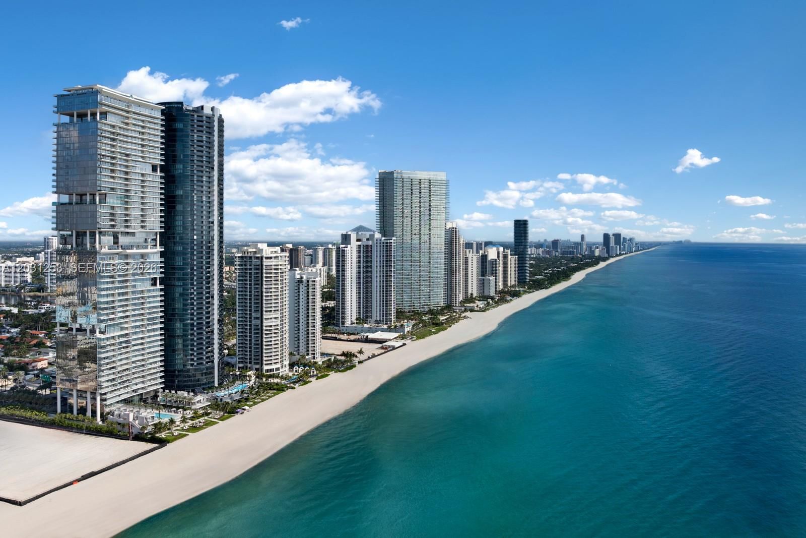 Real estate property located at 18555 Collins Ave #4405, Miami-dade, 18555 Collins Avenue Cond, Sunny Isles Beach, FL
