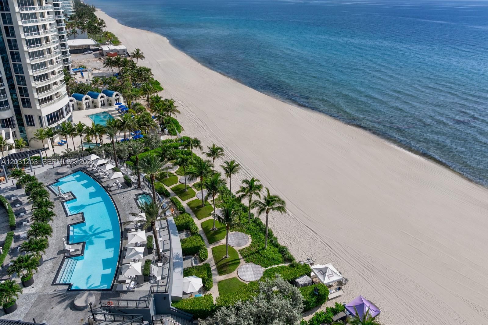 Real estate property located at 18555 Collins Ave #4405, Miami-dade, 18555 Collins Avenue Cond, Sunny Isles Beach, FL