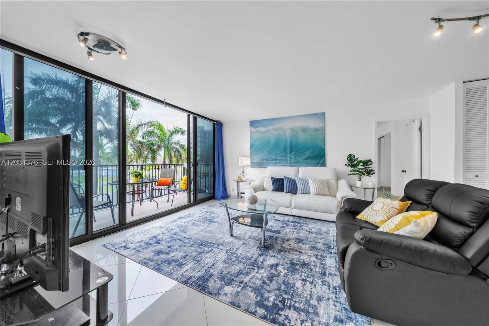 Real estate property located at 2101 Ocean Dr #204, Broward, Quadomain Tower I And Iv, Hollywood, FL