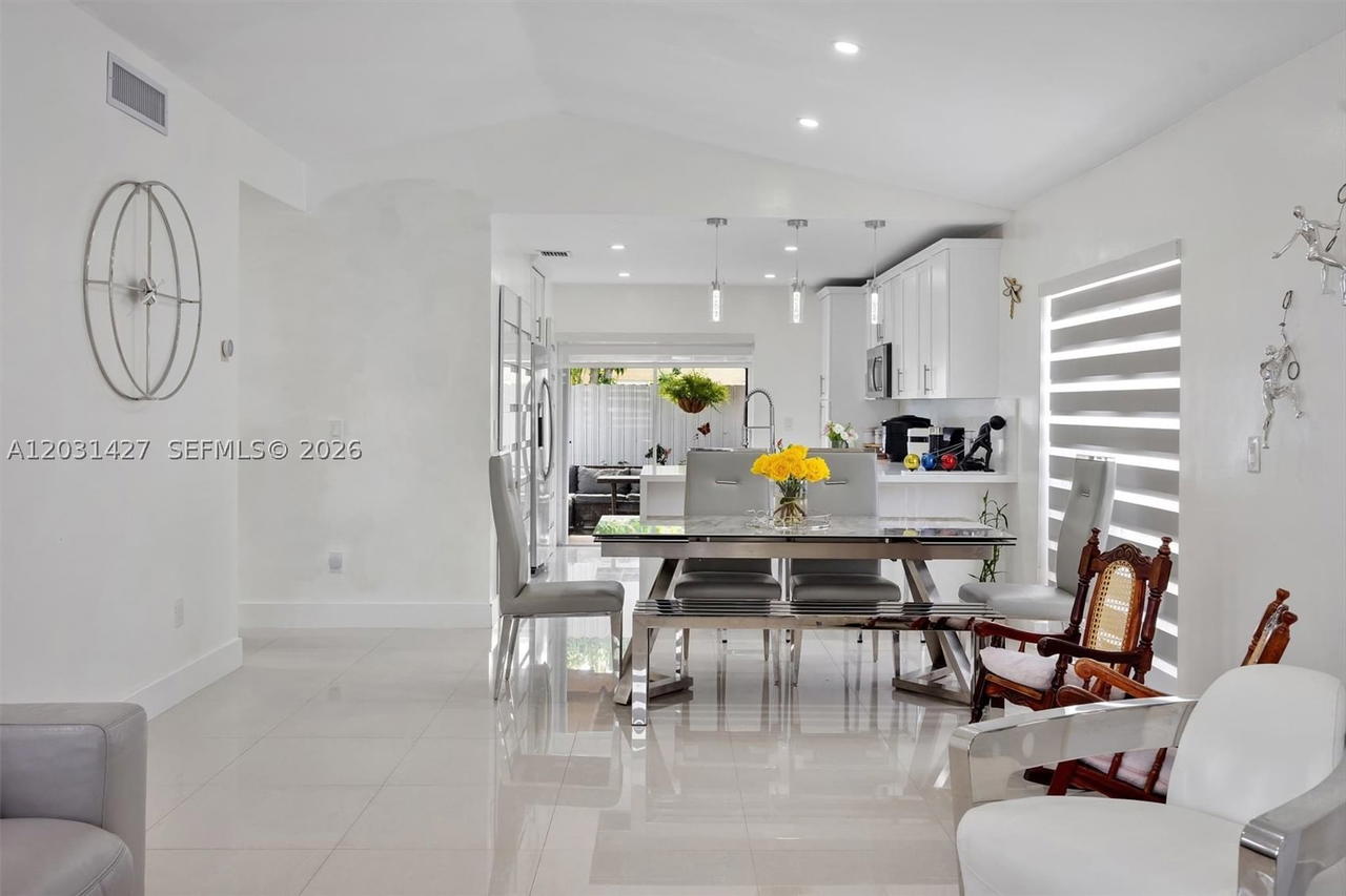 Real estate property located at 14623 125th Pl, Miami-dade, Deerwood Villas Sec 1, Miami, FL