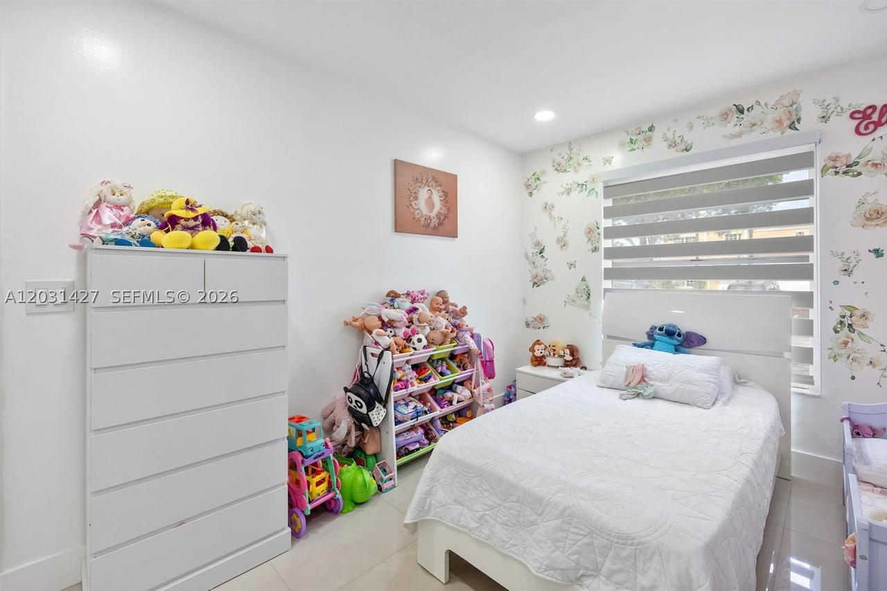 Real estate property located at 14623 125th Pl, Miami-dade, Deerwood Villas Sec 1, Miami, FL