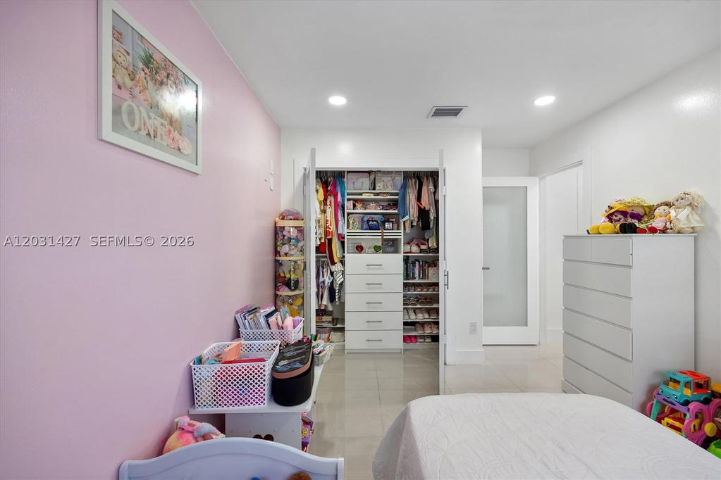 Real estate property located at 14623 125th Pl, Miami-dade, Deerwood Villas Sec 1, Miami, FL