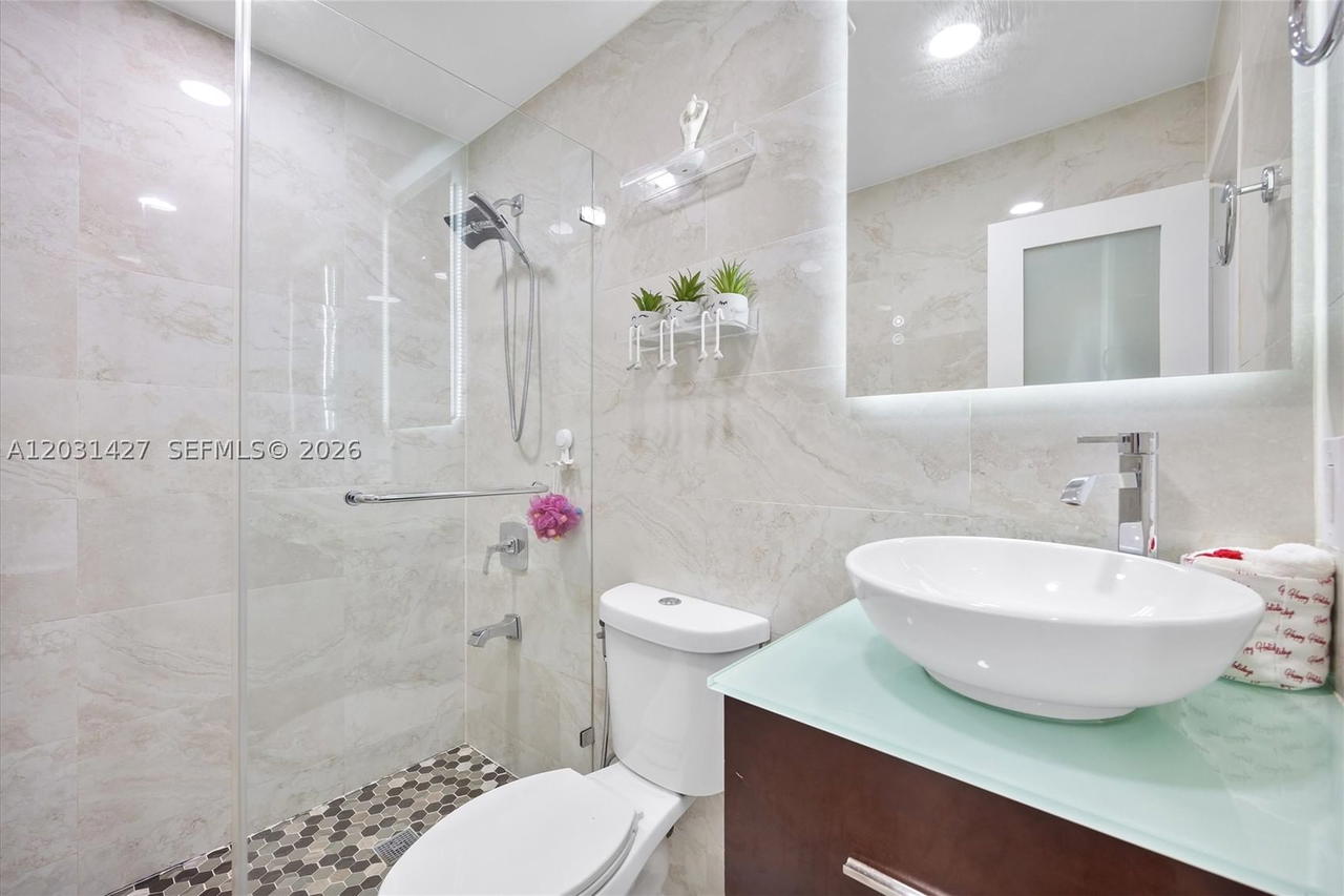 Real estate property located at 14623 125th Pl, Miami-dade, Deerwood Villas Sec 1, Miami, FL