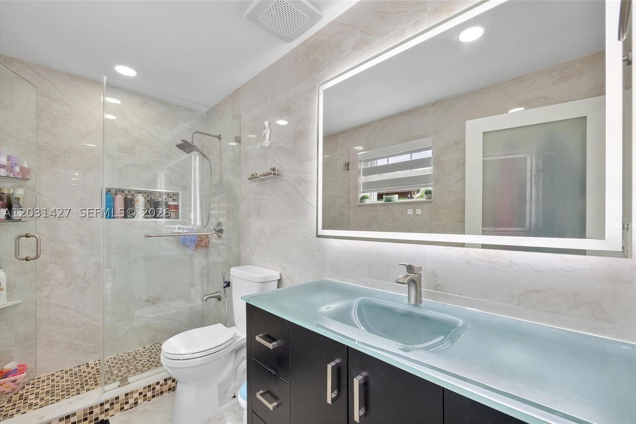 Real estate property located at 14623 125th Pl, Miami-dade, Deerwood Villas Sec 1, Miami, FL