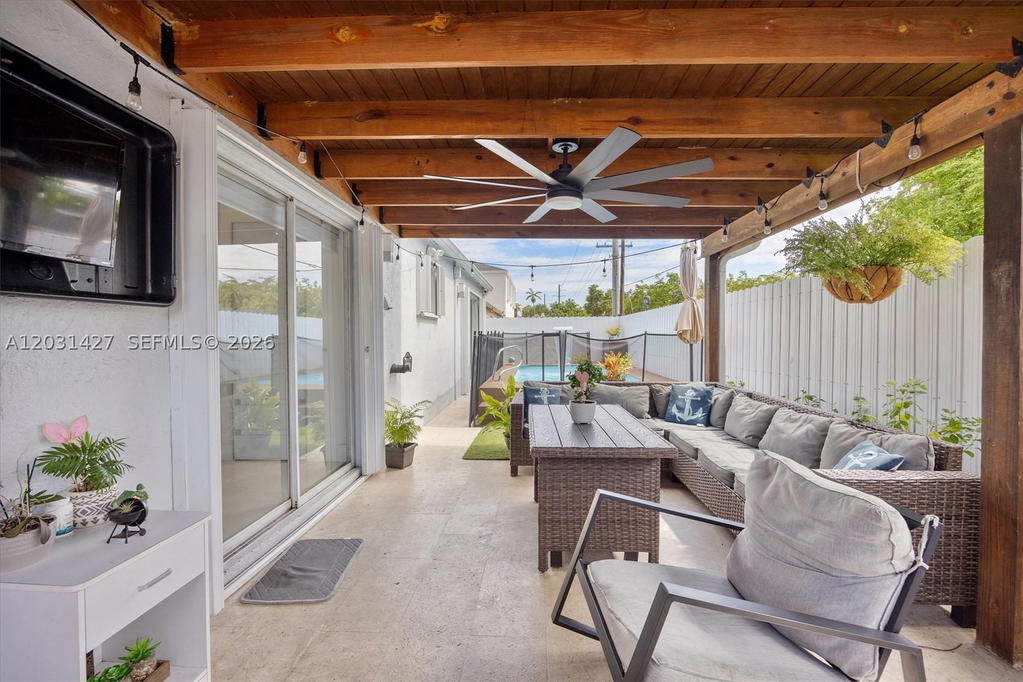 Real estate property located at 14623 125th Pl, Miami-dade, Deerwood Villas Sec 1, Miami, FL