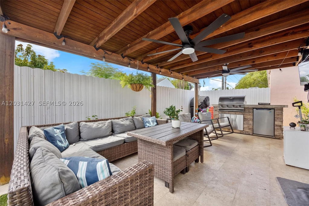 Real estate property located at 14623 125th Pl, Miami-dade, Deerwood Villas Sec 1, Miami, FL