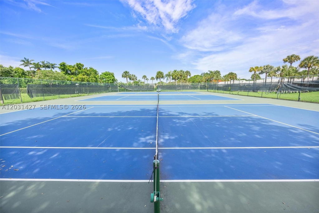 Real estate property located at 14623 125th Pl, Miami-dade, Deerwood Villas Sec 1, Miami, FL