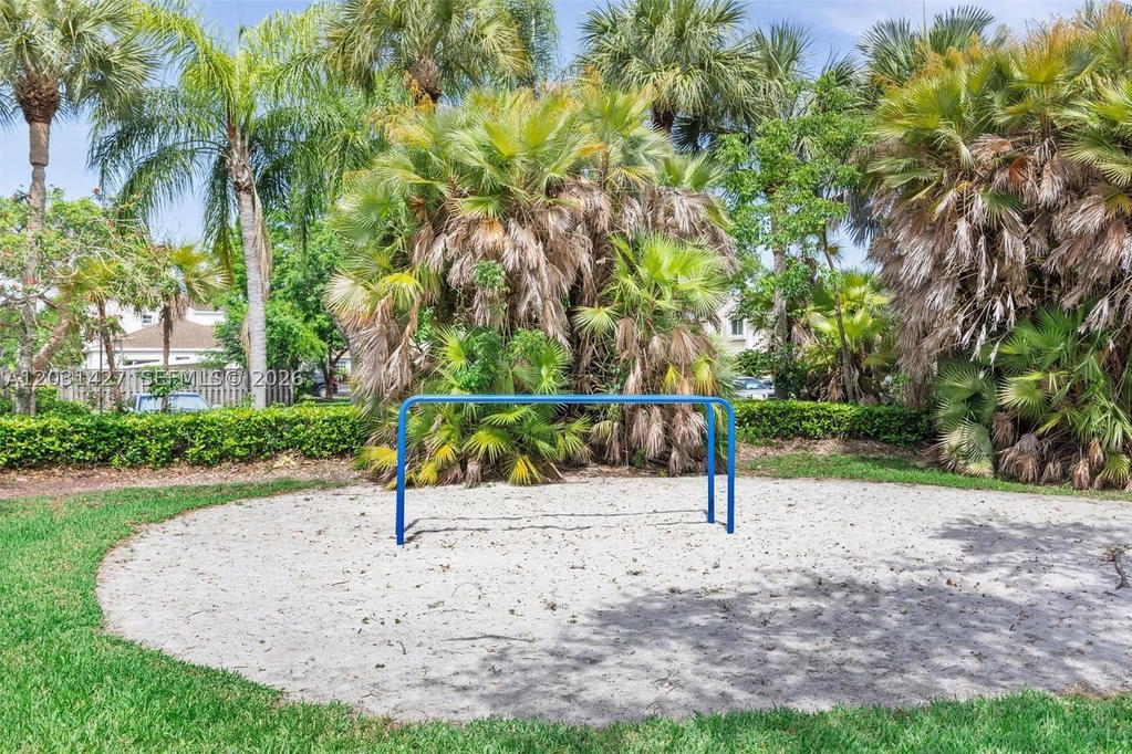 Real estate property located at 14623 125th Pl, Miami-dade, Deerwood Villas Sec 1, Miami, FL