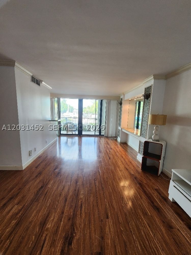 Real estate property located at 1301 River Reach Dr #106, Broward, River Reach Condominium V, Fort Lauderdale, FL