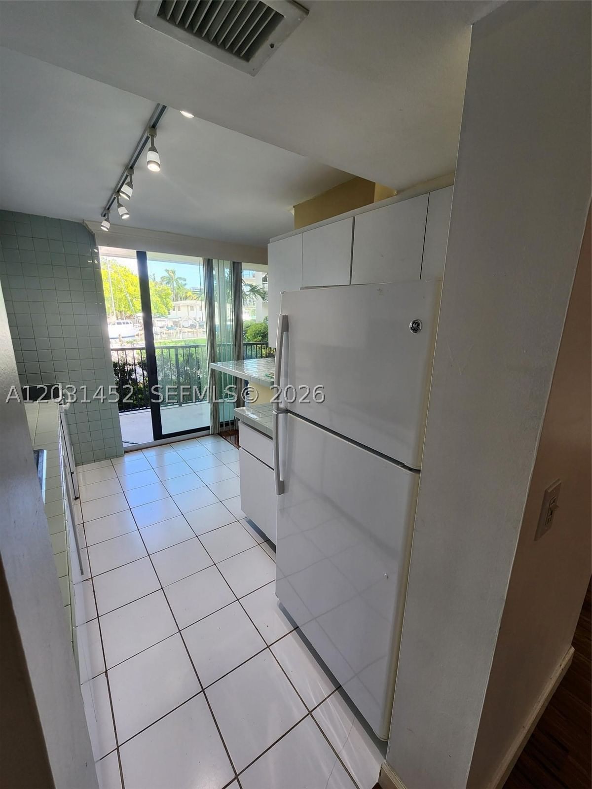 Real estate property located at 1301 River Reach Dr #106, Broward, River Reach Condominium V, Fort Lauderdale, FL
