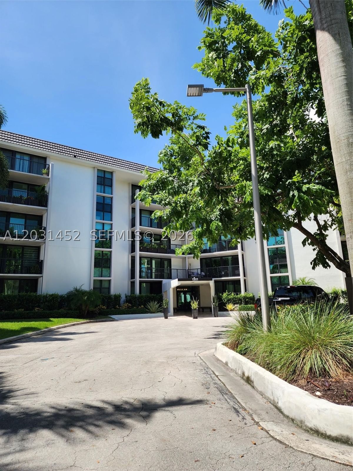Real estate property located at 1301 River Reach Dr #106, Broward, River Reach Condominium V, Fort Lauderdale, FL