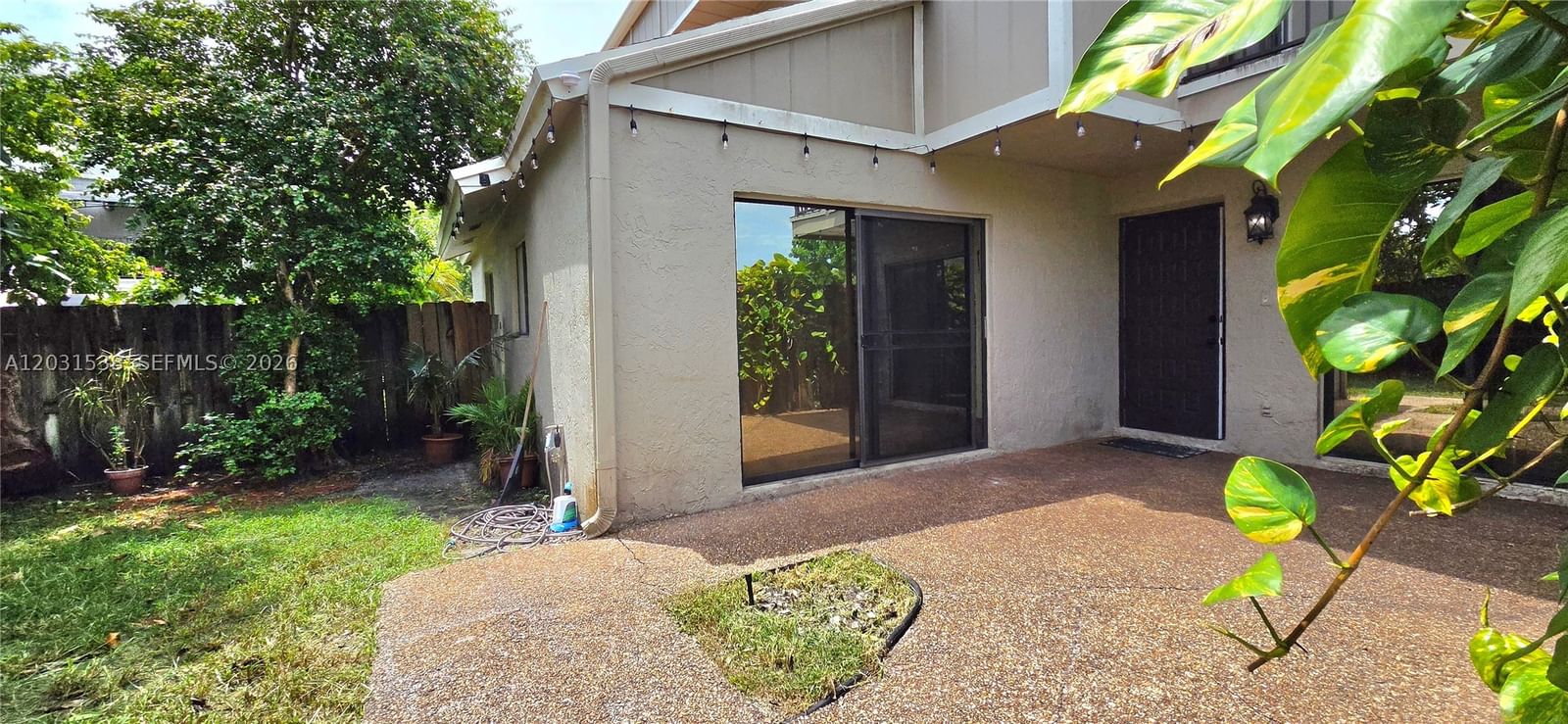 Real estate property located at 608 Commodore Dr, Broward, Lago West Cluster Homes P, Plantation, FL