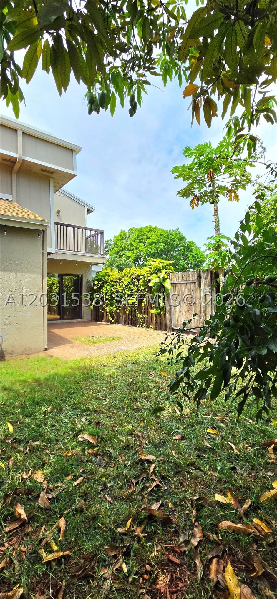 Real estate property located at 608 Commodore Dr, Broward, Lago West Cluster Homes P, Plantation, FL