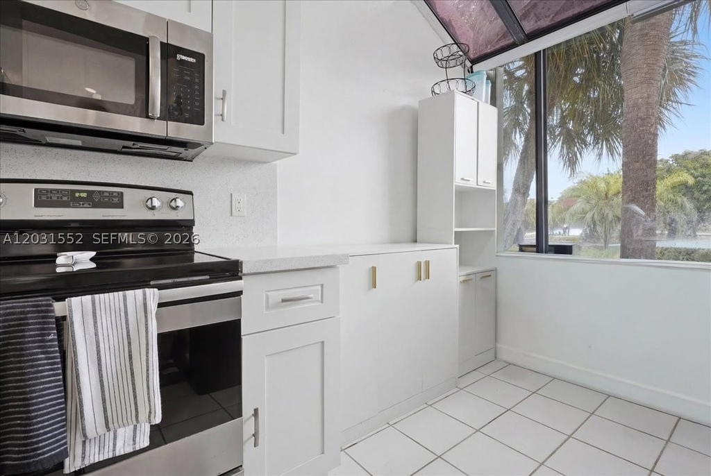 Real estate property located at 9839 138th Ave FA2R, Miami-dade, Esprit Condo, Miami, FL