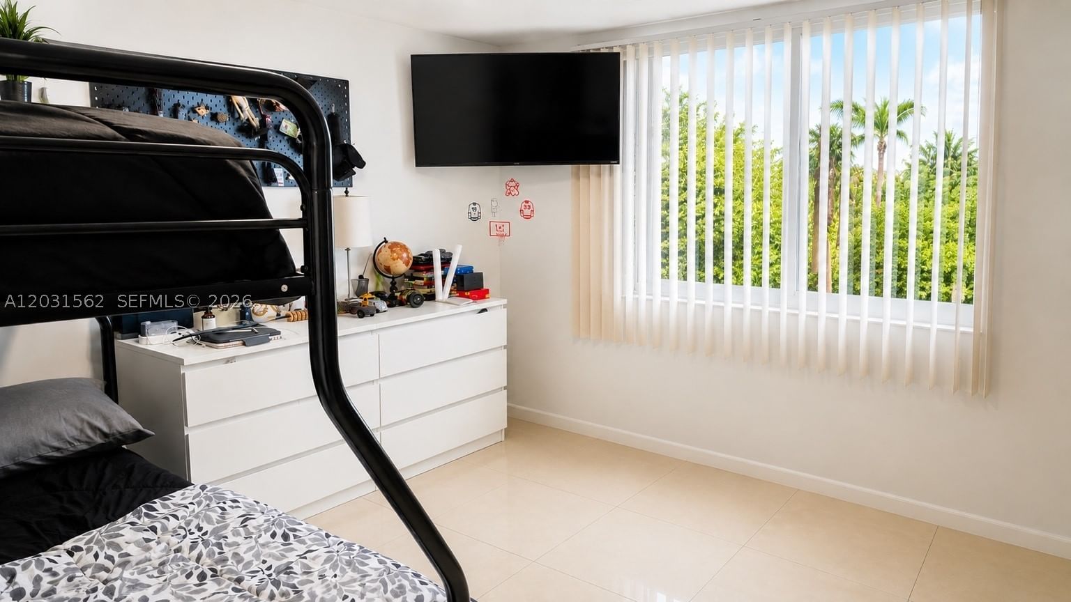 Real estate property located at 4570 18th Ave #506, Broward, Waters Edge Towers Condo, Deerfield Beach, FL