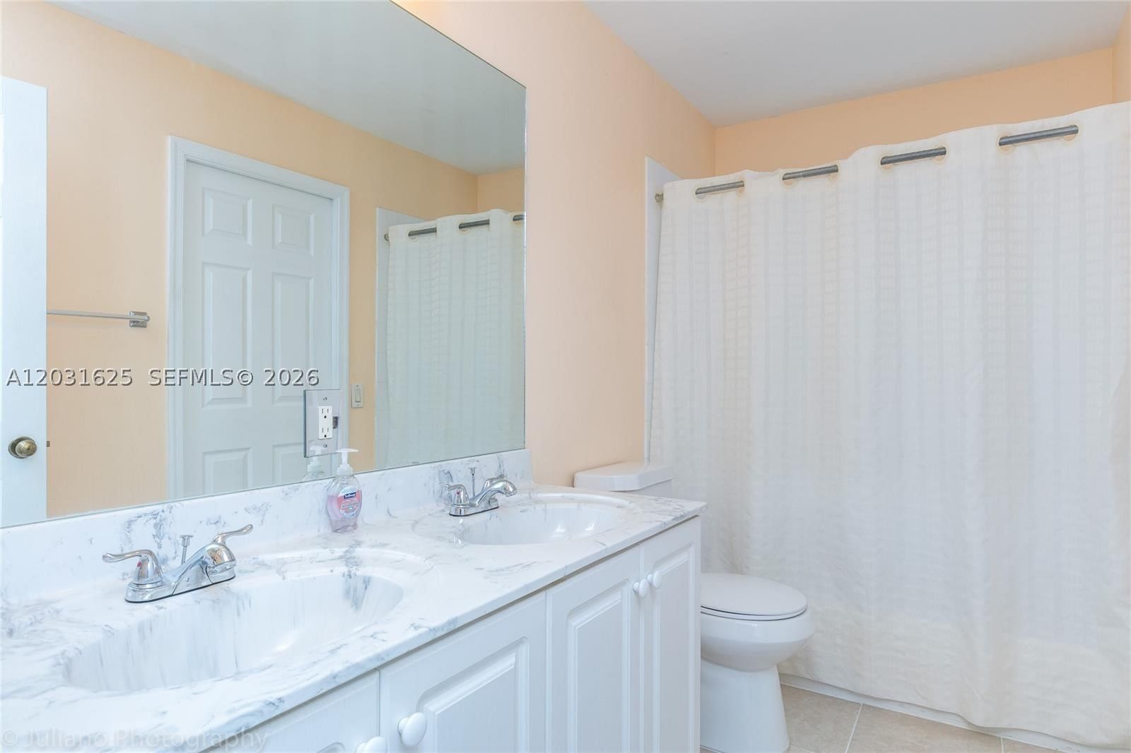 Real estate property located at 1032 Silktree Ln, Broward, Sector 2-parcels 11 27 28, Weston, FL