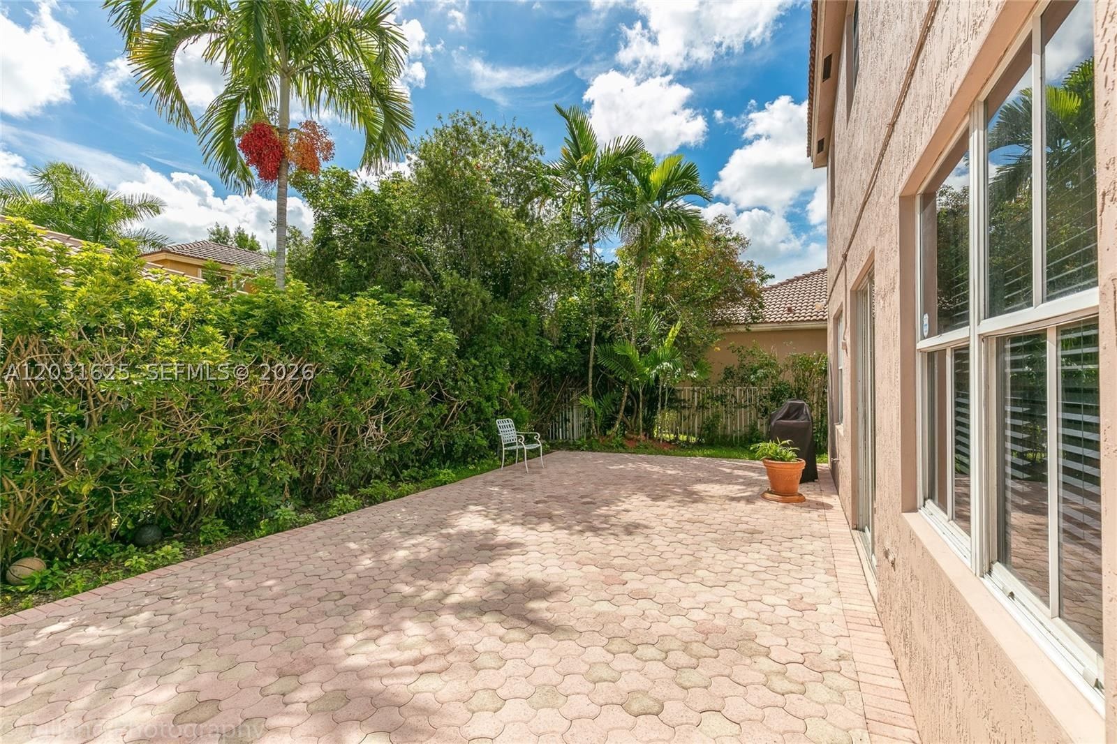 Real estate property located at 1032 Silktree Ln, Broward, Sector 2-parcels 11 27 28, Weston, FL