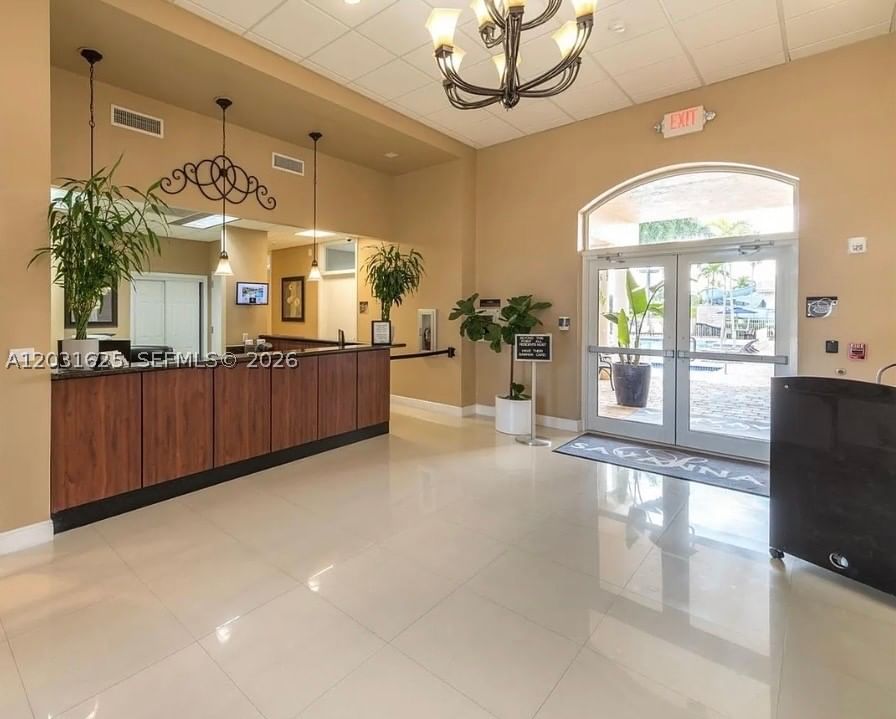 Real estate property located at 1032 Silktree Ln, Broward, Sector 2-parcels 11 27 28, Weston, FL