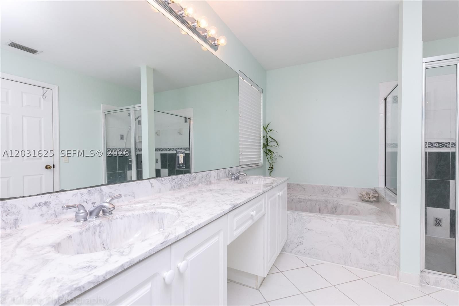 Real estate property located at 1032 Silktree Ln, Broward, Sector 2-parcels 11 27 28, Weston, FL