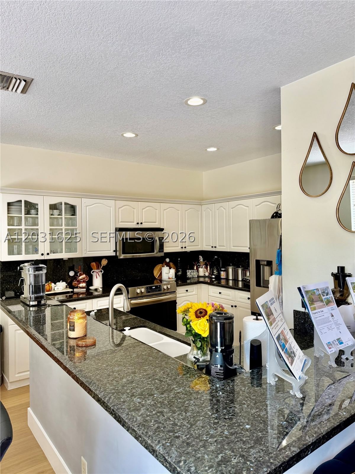 Real estate property located at 1032 Silktree Ln, Broward, Sector 2-parcels 11 27 28, Weston, FL