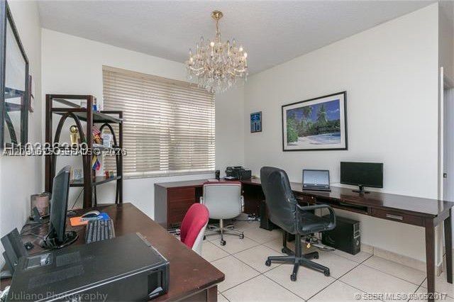 Real estate property located at 1032 Silktree Ln, Broward, Sector 2-parcels 11 27 28, Weston, FL