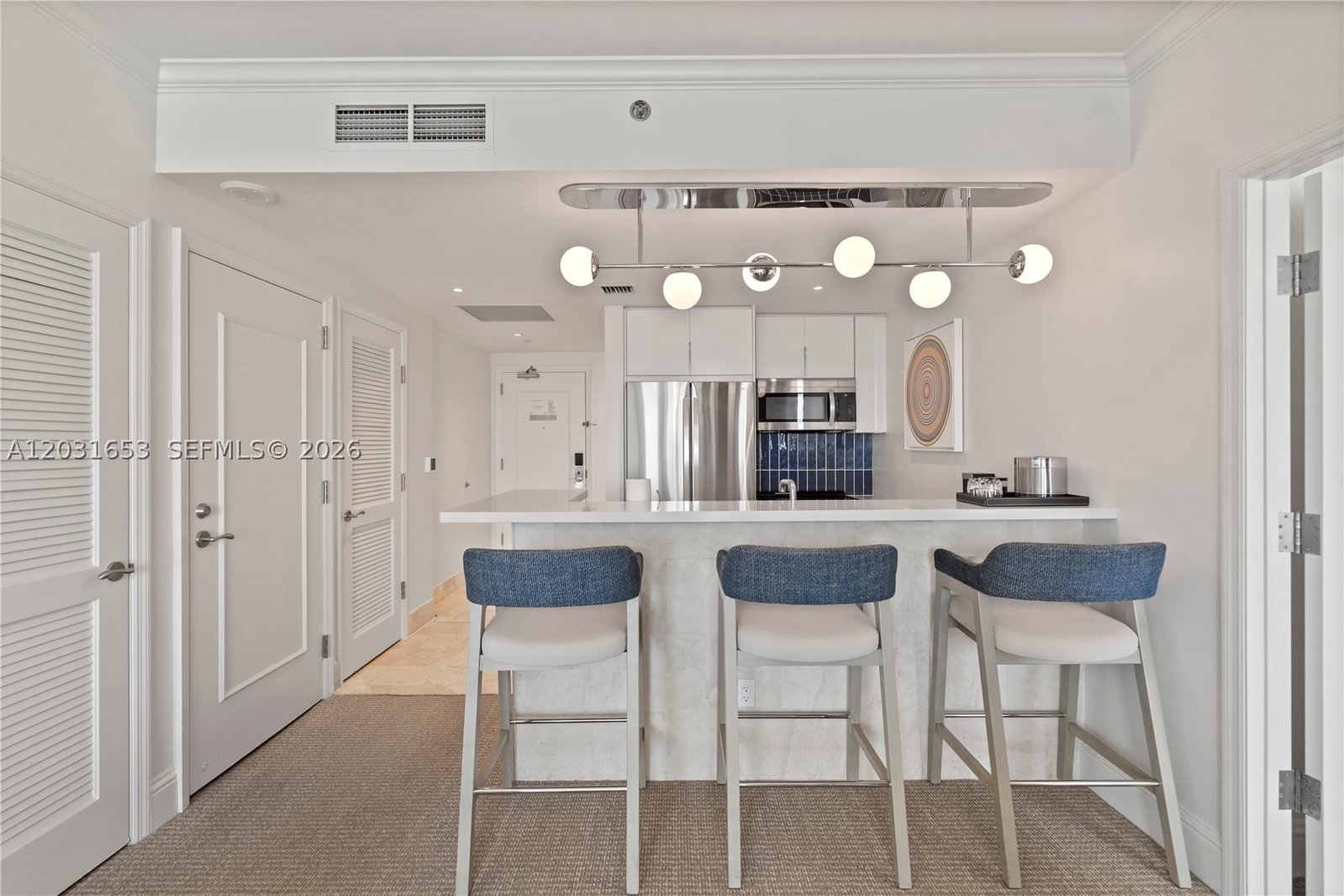 Real estate property located at 4401 COLLINS AV #1206, Miami-dade, Fontainebleau Ii, Miami Beach, FL