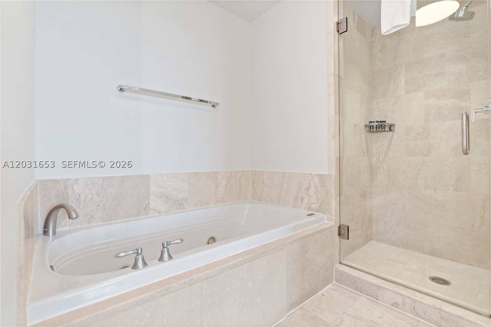 Real estate property located at 4401 COLLINS AV #1206, Miami-dade, Fontainebleau Ii, Miami Beach, FL