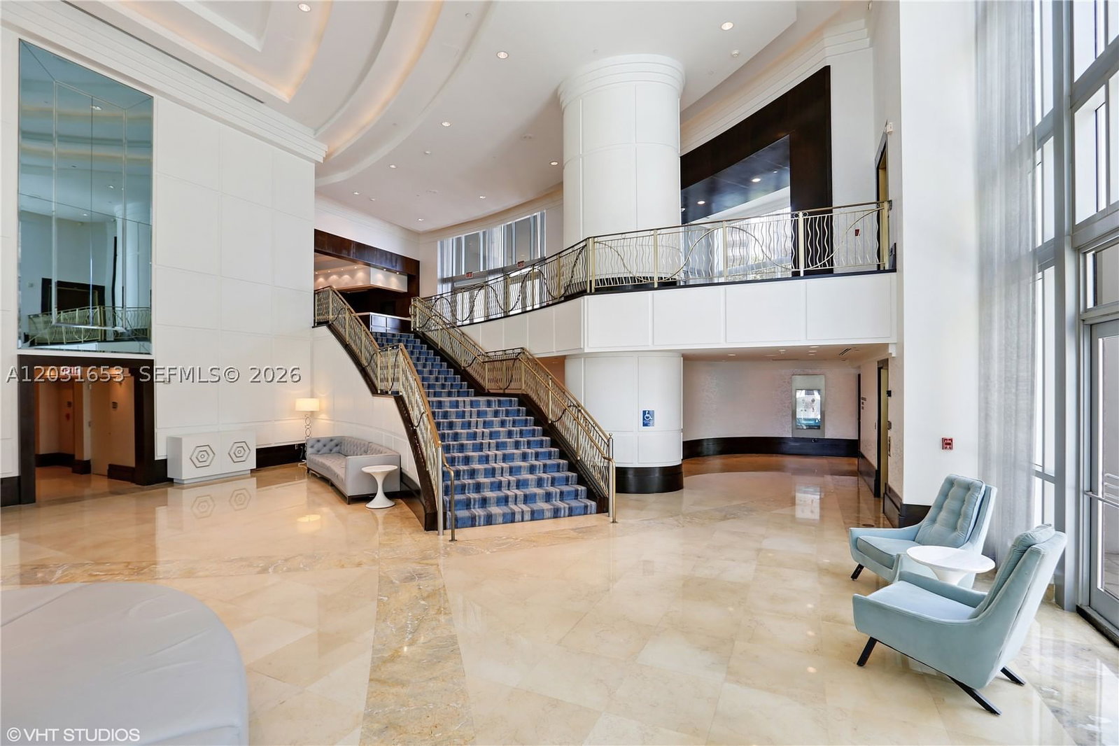 Real estate property located at 4401 COLLINS AV #1206, Miami-dade, Fontainebleau Ii, Miami Beach, FL