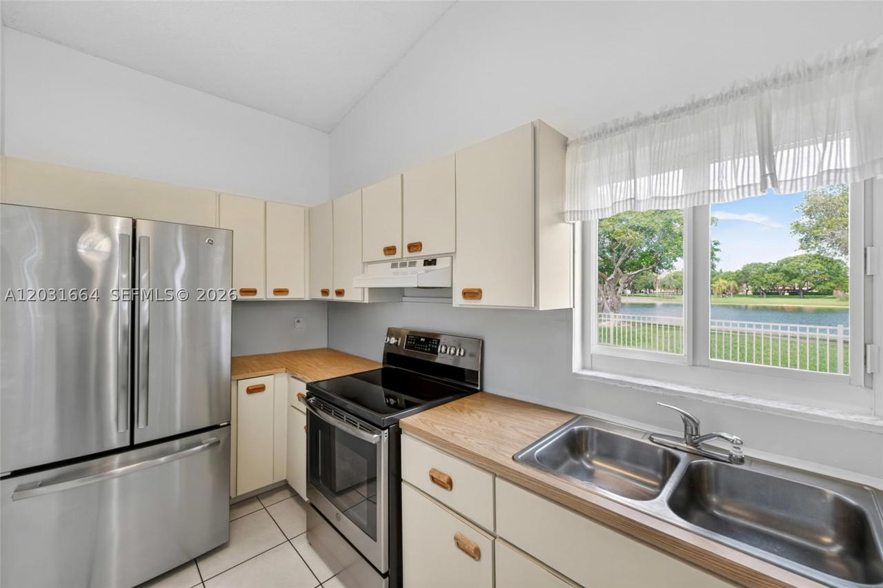 Real estate property located at 11038 148th Pl, Miami-dade, Sunfish At The Hammocks, Miami, FL