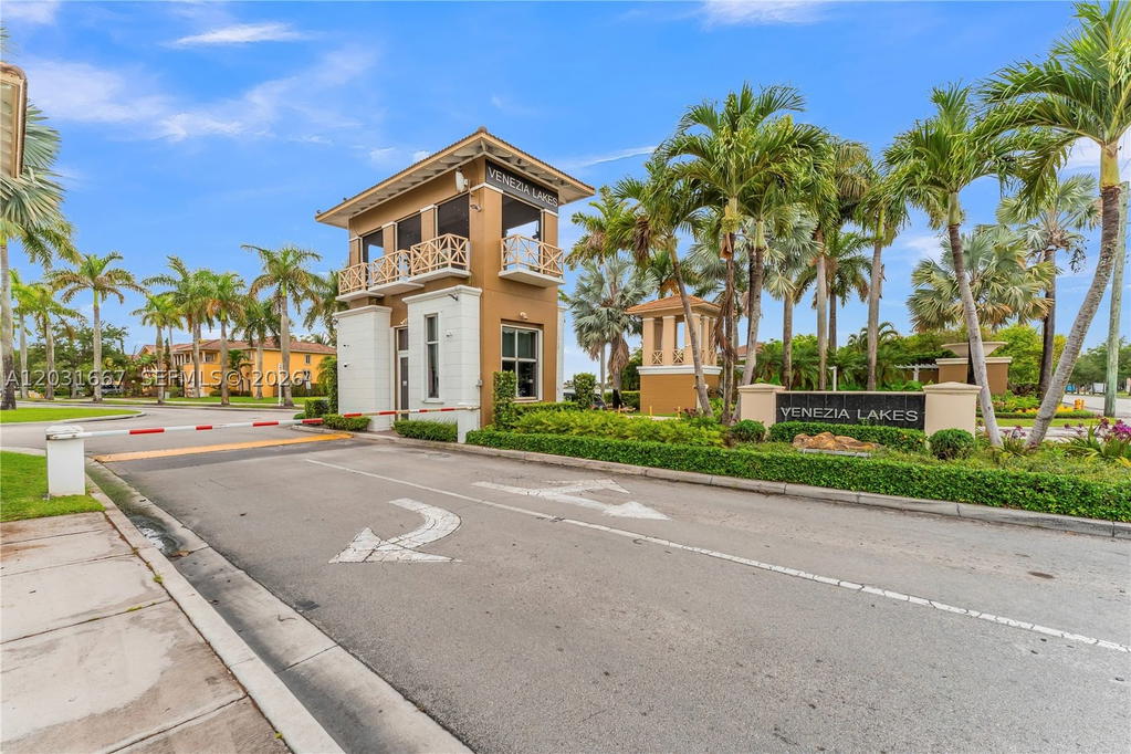 Real estate property located at 13257 142nd Ter, Miami-dade, Twin Lake Shores Central, Miami, FL
